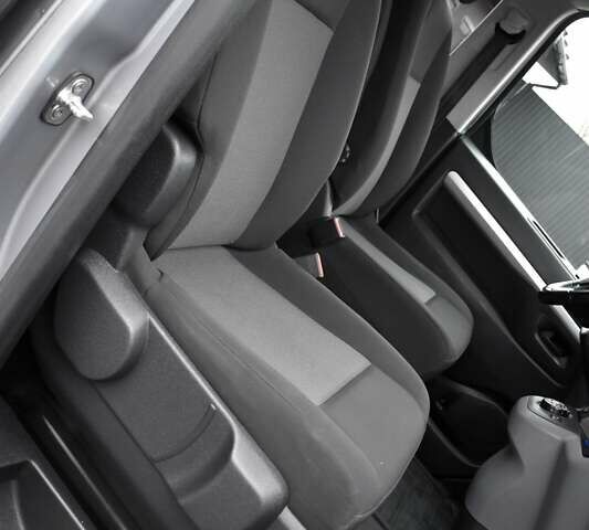 Серый Опель Виваро, объемом двигателя 2 л и пробегом 168 тыс. км за 23900 $, фото 51 на Automoto.ua