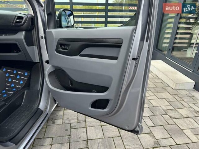 Серый Опель Виваро, объемом двигателя 2 л и пробегом 230 тыс. км за 27500 $, фото 34 на Automoto.ua