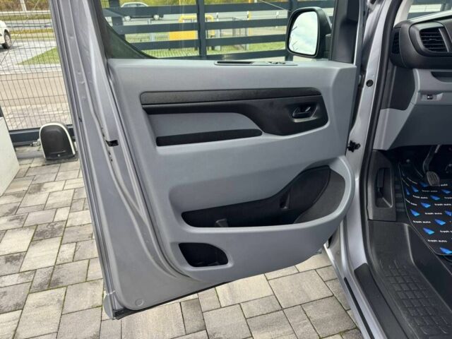 Сірий Опель Віваро, об'ємом двигуна 2 л та пробігом 230 тис. км за 27500 $, фото 13 на Automoto.ua