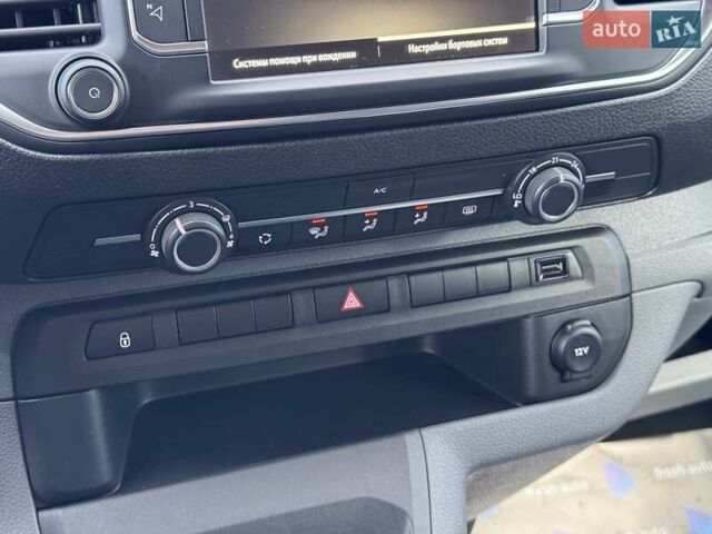 Серый Опель Виваро, объемом двигателя 2 л и пробегом 230 тыс. км за 27500 $, фото 25 на Automoto.ua