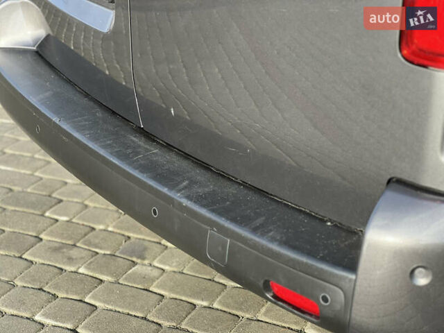 Серый Опель Виваро, объемом двигателя 2 л и пробегом 246 тыс. км за 24750 $, фото 13 на Automoto.ua