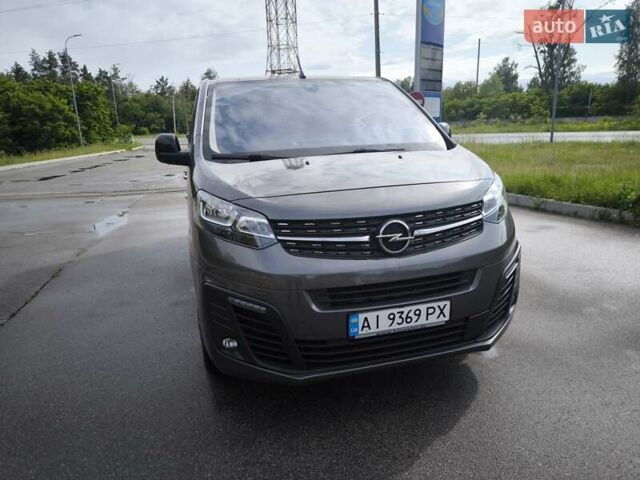 Серый Опель Виваро, объемом двигателя 2 л и пробегом 148 тыс. км за 29000 $, фото 1 на Automoto.ua