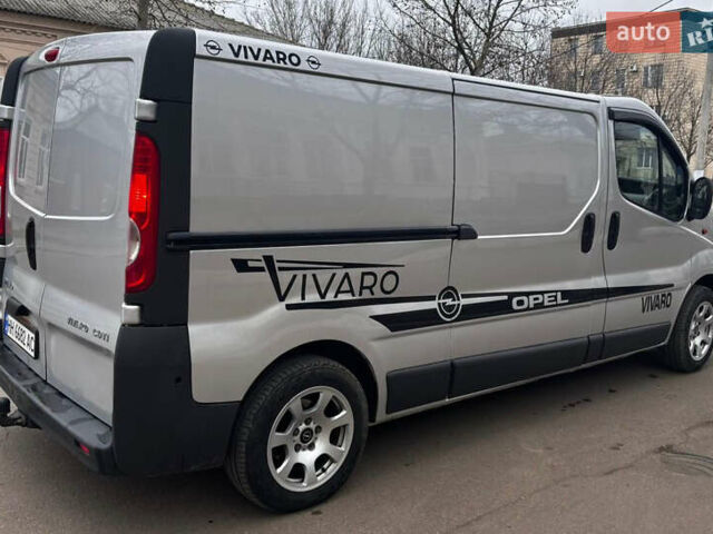 Сірий Опель Віваро, об'ємом двигуна 2 л та пробігом 460 тис. км за 11600 $, фото 2 на Automoto.ua