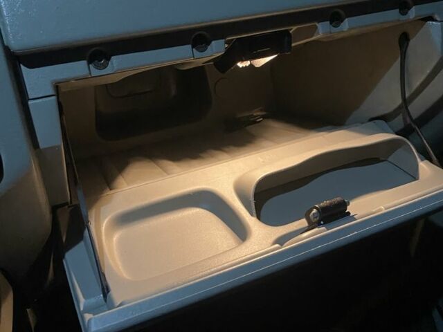 Сірий Опель Віваро, об'ємом двигуна 1.9 л та пробігом 300 тис. км за 5700 $, фото 13 на Automoto.ua