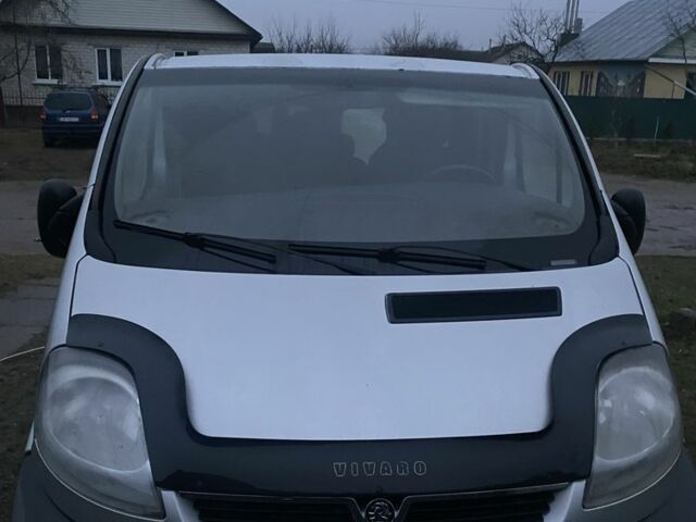 Сірий Опель Віваро, об'ємом двигуна 1.9 л та пробігом 300 тис. км за 5700 $, фото 2 на Automoto.ua