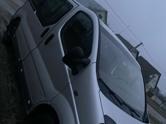 Сірий Опель Віваро, об'ємом двигуна 1.9 л та пробігом 300 тис. км за 5700 $, фото 5 на Automoto.ua