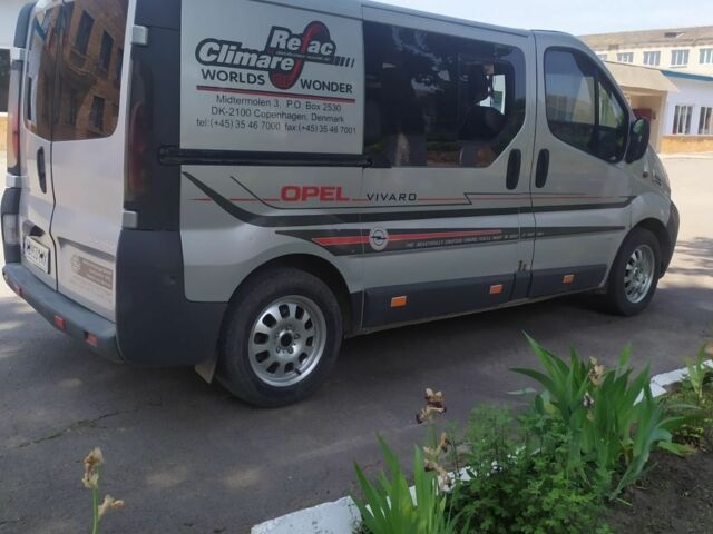 Сірий Опель Віваро, об'ємом двигуна 1.9 л та пробігом 400 тис. км за 7000 $, фото 1 на Automoto.ua