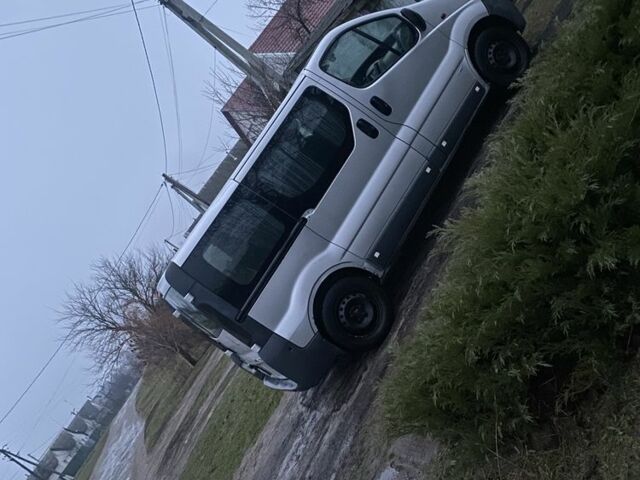 Сірий Опель Віваро, об'ємом двигуна 1.9 л та пробігом 300 тис. км за 5700 $, фото 9 на Automoto.ua