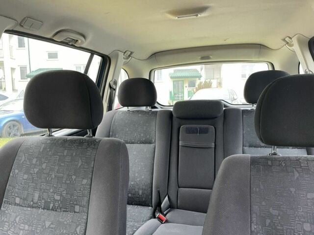 Сірий Опель Віваро, об'ємом двигуна 2.5 л та пробігом 233 тис. км за 13000 $, фото 7 на Automoto.ua