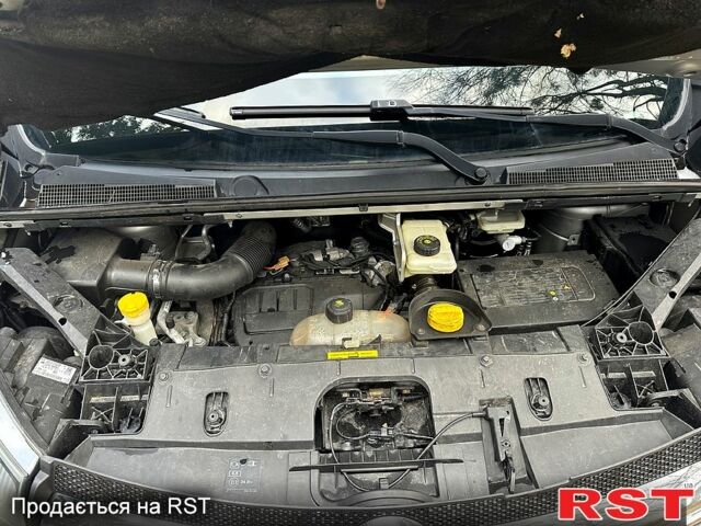 Сірий Опель Віваро, об'ємом двигуна 1.6 л та пробігом 230 тис. км за 14000 $, фото 12 на Automoto.ua