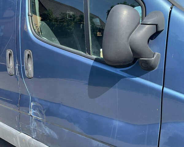 Синий Опель Виваро, объемом двигателя 2.46 л и пробегом 300 тыс. км за 5000 $, фото 8 на Automoto.ua