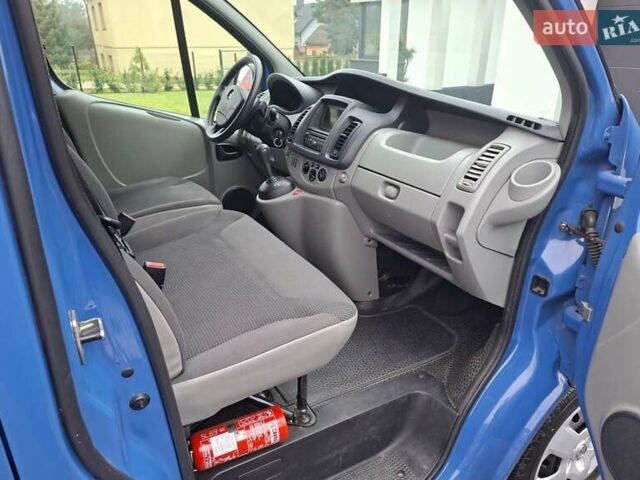 Синий Опель Виваро, объемом двигателя 2 л и пробегом 136 тыс. км за 8000 $, фото 13 на Automoto.ua