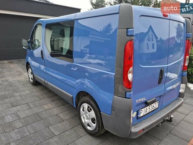 Синий Опель Виваро, объемом двигателя 2 л и пробегом 136 тыс. км за 8000 $, фото 6 на Automoto.ua