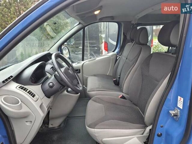 Синий Опель Виваро, объемом двигателя 2 л и пробегом 136 тыс. км за 8000 $, фото 10 на Automoto.ua