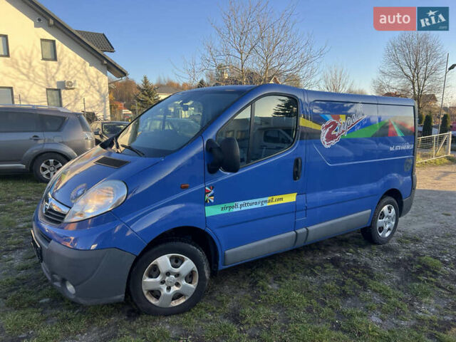 Синий Опель Виваро, объемом двигателя 2 л и пробегом 189 тыс. км за 6800 $, фото 1 на Automoto.ua