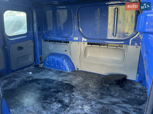 Синий Опель Виваро, объемом двигателя 2 л и пробегом 189 тыс. км за 6800 $, фото 7 на Automoto.ua