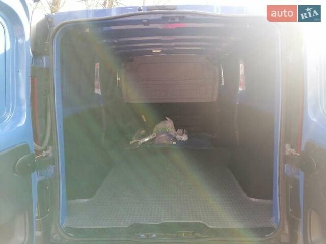 Опель Віваро 2014 у Одесі на Automoto.ua Синій Опель Віваро, об'ємом двигуна 1.6 л та пробігом 230 тис. км за 11900 $, фото 12 на Automoto.ua