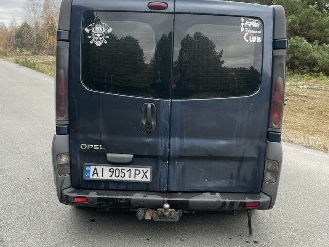 Синій Опель Віваро, об'ємом двигуна 1.9 л та пробігом 405 тис. км за 6200 $, фото 4 на Automoto.ua