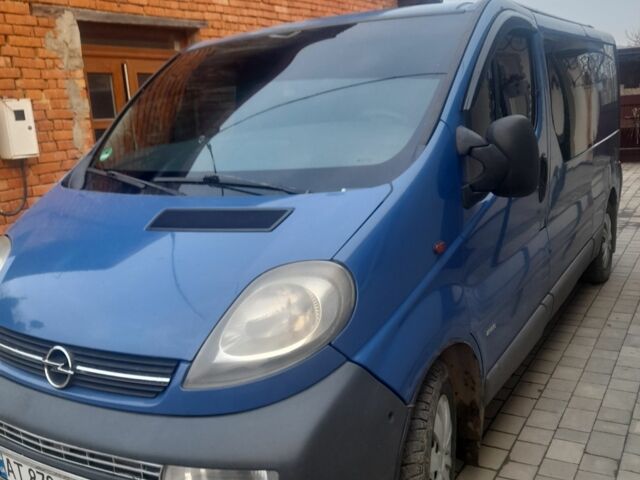 Синий Опель Виваро, объемом двигателя 1.9 л и пробегом 375 тыс. км за 6099 $, фото 2 на Automoto.ua