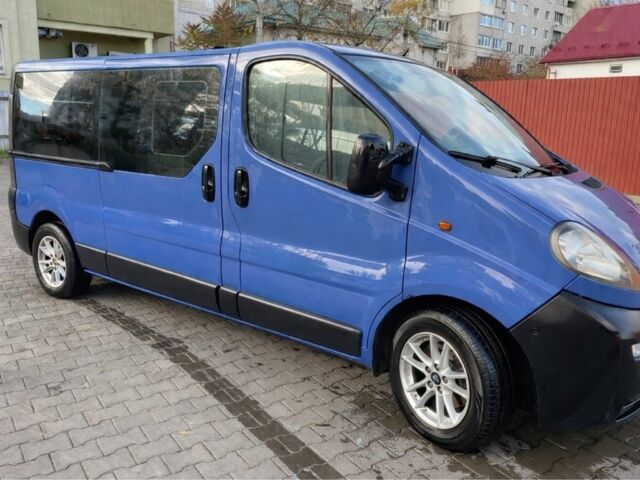 Синий Опель Виваро, объемом двигателя 1.9 л и пробегом 478 тыс. км за 6800 $, фото 1 на Automoto.ua