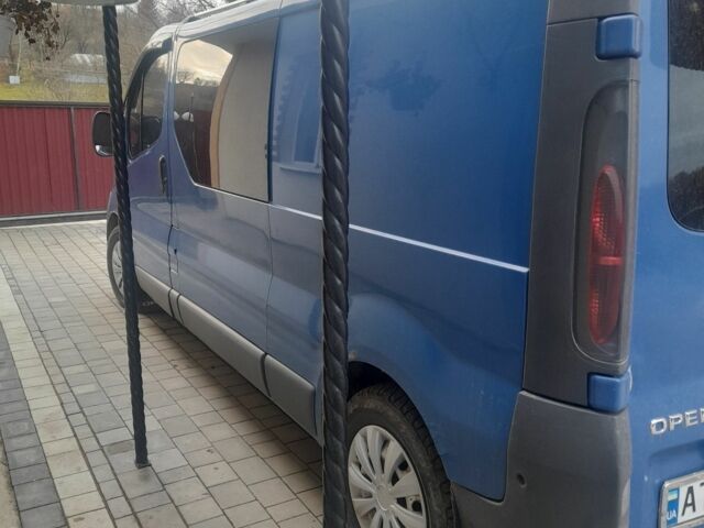 Синий Опель Виваро, объемом двигателя 1.9 л и пробегом 375 тыс. км за 6099 $, фото 3 на Automoto.ua