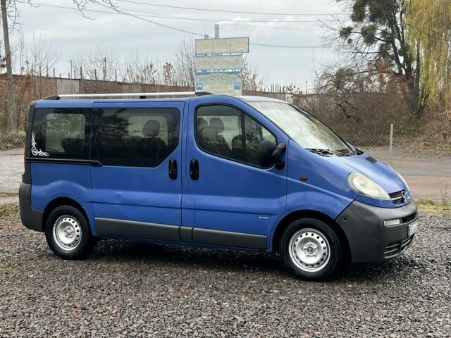 Синій Опель Віваро, об'ємом двигуна 1.9 л та пробігом 312 тис. км за 5450 $, фото 3 на Automoto.ua