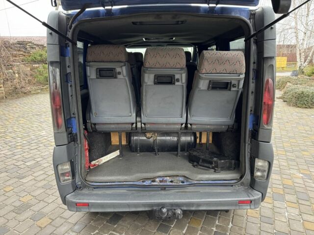 Синий Опель Виваро, объемом двигателя 2 л и пробегом 290 тыс. км за 7200 $, фото 14 на Automoto.ua