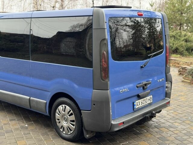Синий Опель Виваро, объемом двигателя 2 л и пробегом 290 тыс. км за 7200 $, фото 9 на Automoto.ua