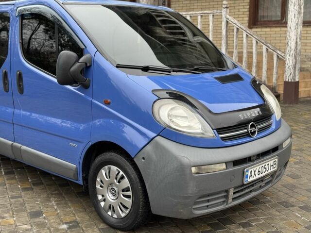 Синий Опель Виваро, объемом двигателя 2 л и пробегом 290 тыс. км за 7200 $, фото 3 на Automoto.ua