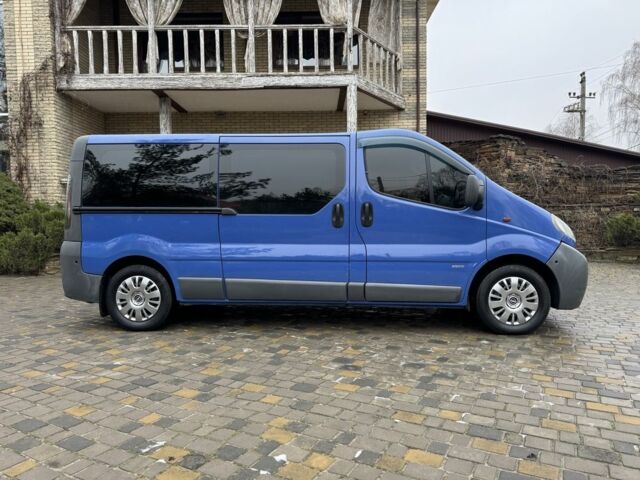 Синий Опель Виваро, объемом двигателя 2 л и пробегом 290 тыс. км за 7200 $, фото 4 на Automoto.ua