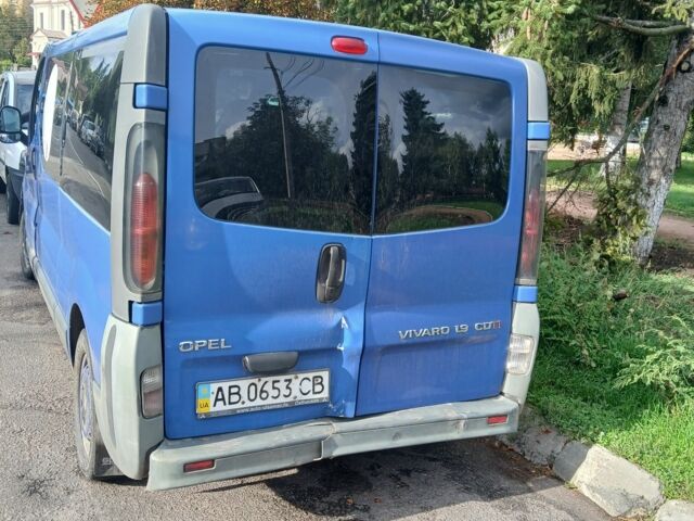 Синій Опель Віваро, об'ємом двигуна 1.9 л та пробігом 287 тис. км за 5300 $, фото 3 на Automoto.ua