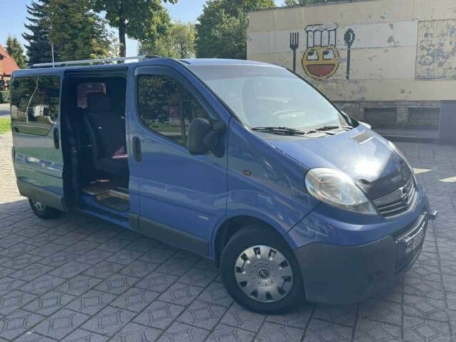 Синий Опель Виваро, объемом двигателя 2 л и пробегом 588 тыс. км за 8650 $, фото 2 на Automoto.ua
