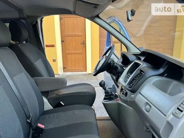 Синий Опель Виваро, объемом двигателя 2 л и пробегом 260 тыс. км за 13500 $, фото 10 на Automoto.ua