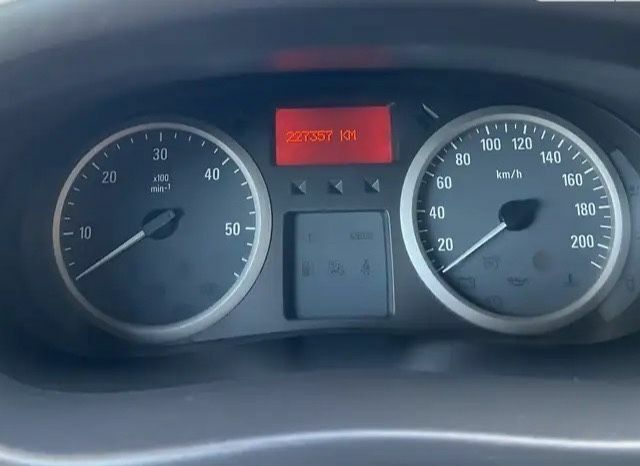 Синий Опель Виваро, объемом двигателя 2 л и пробегом 260 тыс. км за 13500 $, фото 7 на Automoto.ua