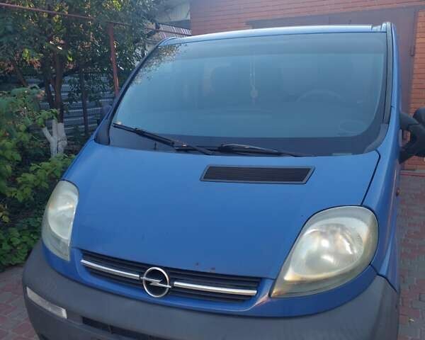 Синий Опель Виваро, объемом двигателя 1.9 л и пробегом 396 тыс. км за 4700 $, фото 6 на Automoto.ua