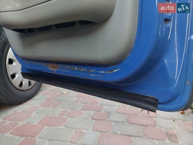 Синий Опель Виваро, объемом двигателя 1.9 л и пробегом 396 тыс. км за 4700 $, фото 13 на Automoto.ua