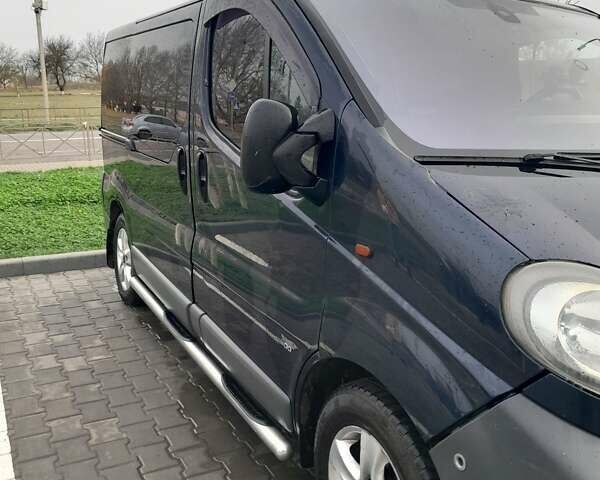 Синій Опель Віваро, об'ємом двигуна 1.87 л та пробігом 520 тис. км за 7300 $, фото 1 на Automoto.ua