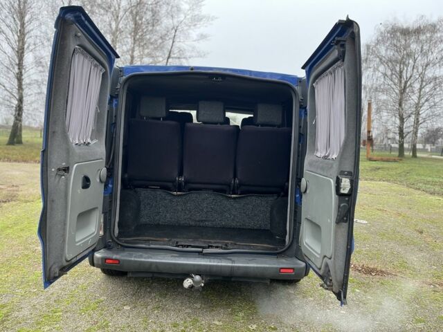 Синий Опель Виваро, объемом двигателя 1.9 л и пробегом 365 тыс. км за 7000 $, фото 13 на Automoto.ua