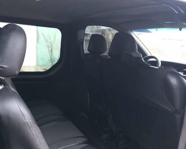 Синій Опель Віваро, об'ємом двигуна 1.9 л та пробігом 320 тис. км за 7800 $, фото 17 на Automoto.ua