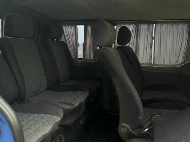 Синий Опель Виваро, объемом двигателя 1.9 л и пробегом 365 тыс. км за 7000 $, фото 10 на Automoto.ua