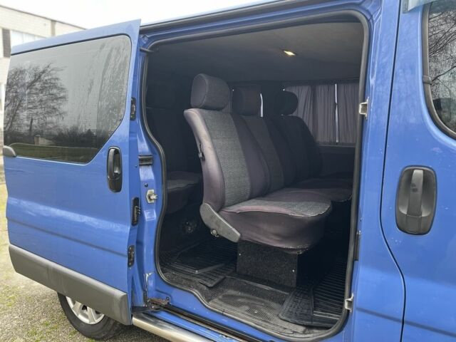 Синий Опель Виваро, объемом двигателя 1.9 л и пробегом 365 тыс. км за 7000 $, фото 11 на Automoto.ua