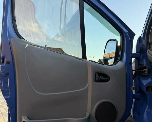 Синий Опель Виваро, объемом двигателя 1.87 л и пробегом 396 тыс. км за 6700 $, фото 25 на Automoto.ua