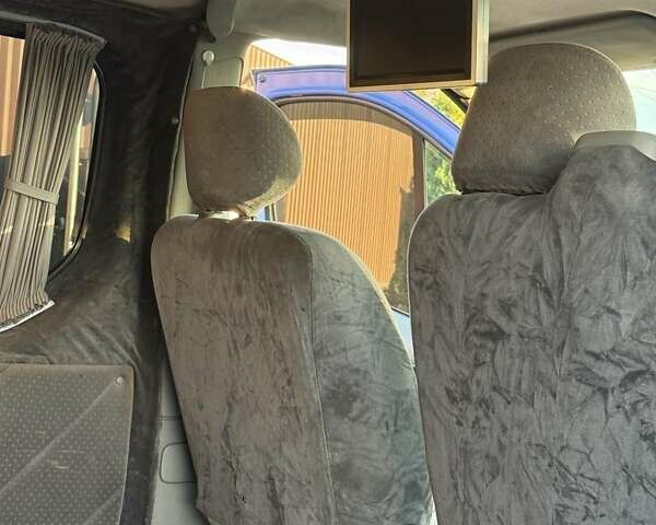 Синий Опель Виваро, объемом двигателя 1.87 л и пробегом 396 тыс. км за 6700 $, фото 18 на Automoto.ua