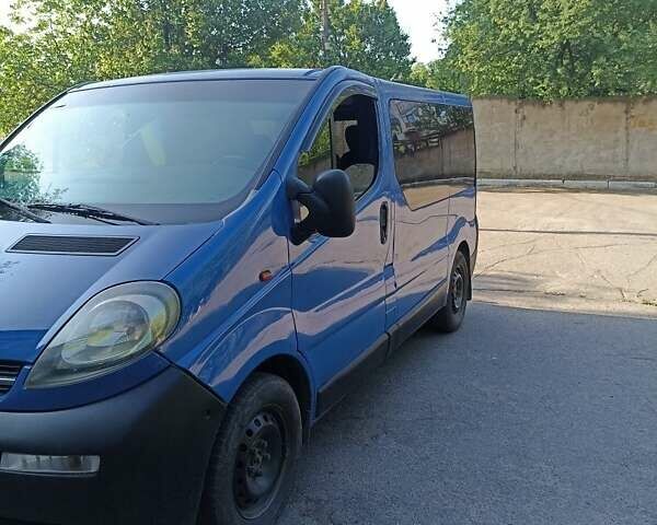 Синий Опель Виваро, объемом двигателя 1.9 л и пробегом 365 тыс. км за 6500 $, фото 1 на Automoto.ua