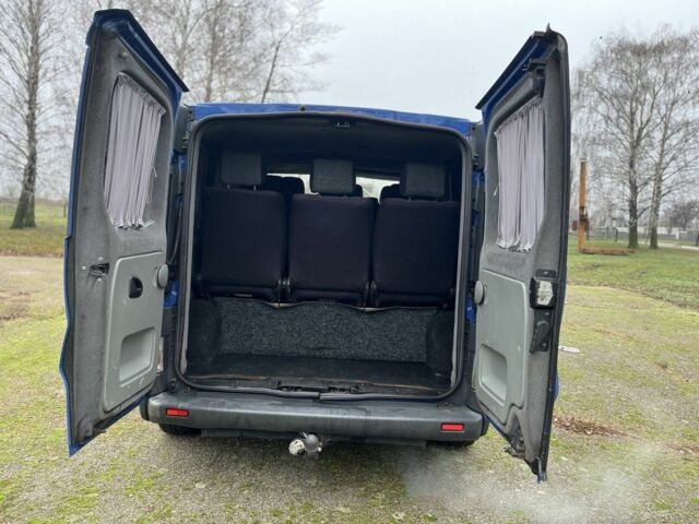 Синій Опель Віваро, об'ємом двигуна 0 л та пробігом 256 тис. км за 7000 $, фото 16 на Automoto.ua