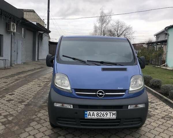 Синій Опель Віваро, об'ємом двигуна 1.9 л та пробігом 320 тис. км за 7800 $, фото 8 на Automoto.ua