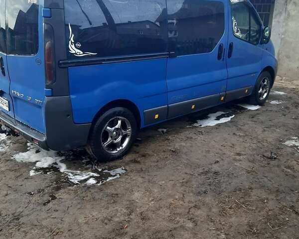 Синий Опель Виваро, объемом двигателя 1.9 л и пробегом 285 тыс. км за 8000 $, фото 12 на Automoto.ua