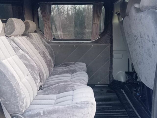 Синій Опель Віваро, об'ємом двигуна 1.9 л та пробігом 398 тис. км за 6100 $, фото 5 на Automoto.ua