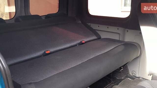 Синій Опель Віваро, об'ємом двигуна 1.87 л та пробігом 280 тис. км за 7200 $, фото 10 на Automoto.ua