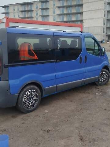 Синій Опель Віваро, об'ємом двигуна 1.9 л та пробігом 348 тис. км за 6400 $, фото 6 на Automoto.ua